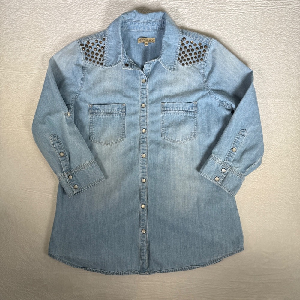 Democracy Womens Medium Wash Studded Denim Western Snap Button Shirt Cotton sz M